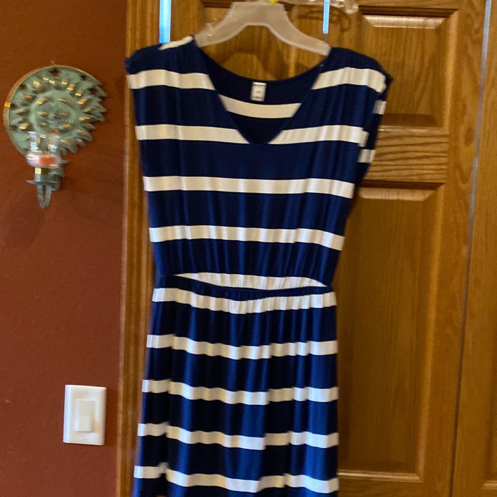 Old Navy striped summer casual dress, size S.